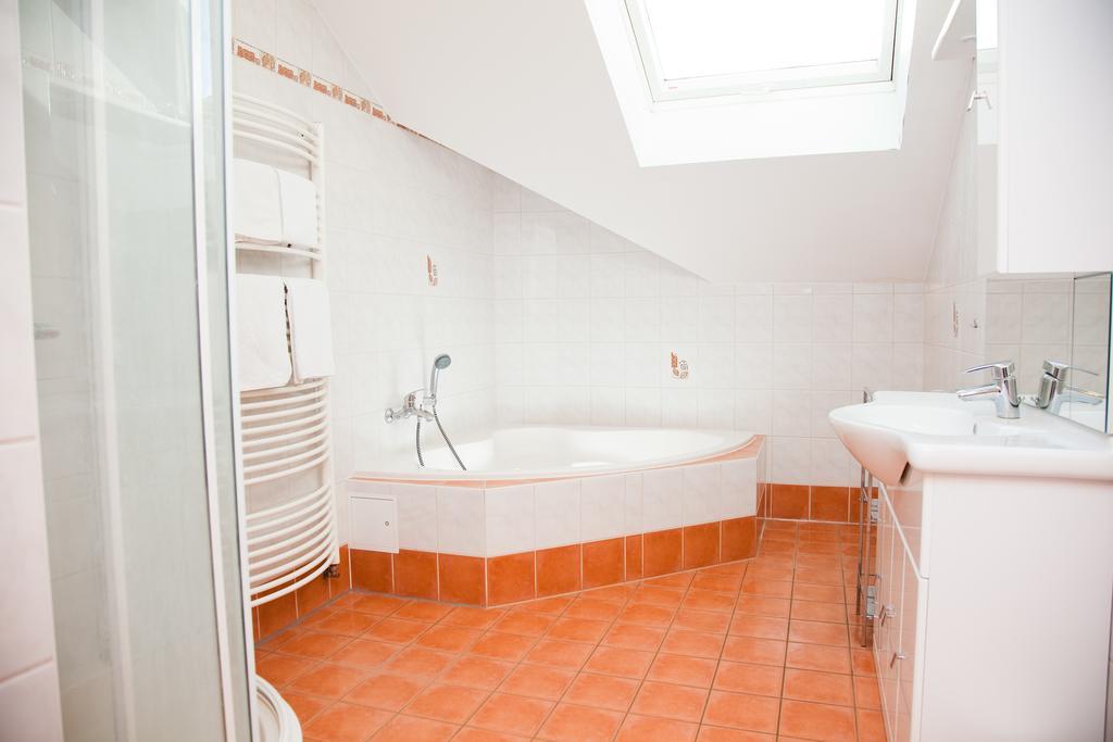 Thermenpension Gigler Bad Waltersdorf Exterior foto
